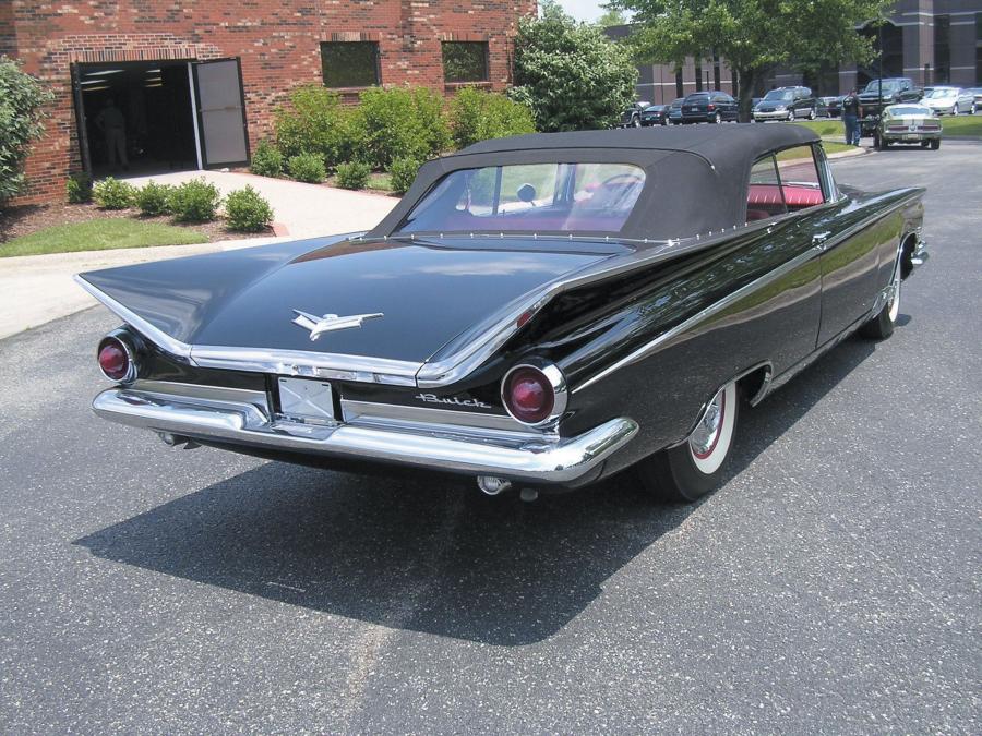  Buick Electra 225 Convertible 1959 года  (фото 8 из 10)